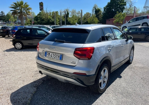 q2 20tdi sport quattro automatica