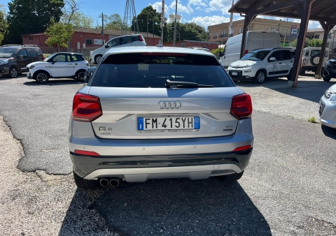 q2 20tdi sport quattro automatica