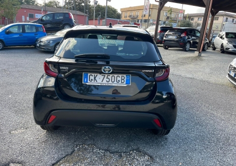 yaris 15 hybrid 5 porte active 