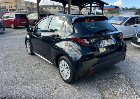 yaris 15 hybrid 5 porte active 