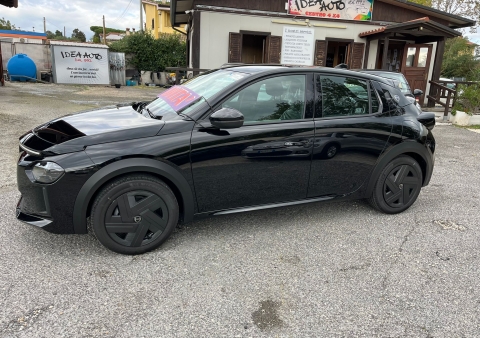 new lancia ypsilon ibrida